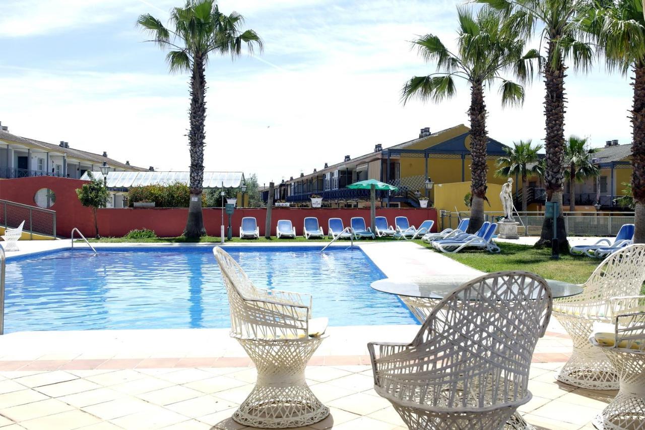 Hotel Jm Jardin De La Reina Guillena Luaran gambar