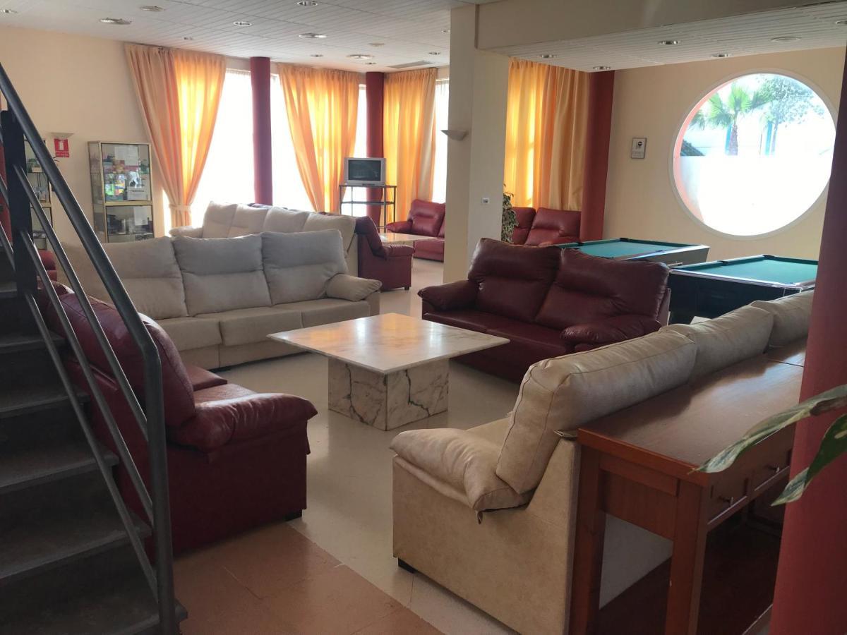 Hotel Jm Jardin De La Reina Guillena Luaran gambar
