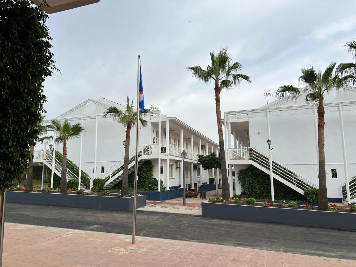 Hotel Jm Jardin De La Reina Guillena Luaran gambar