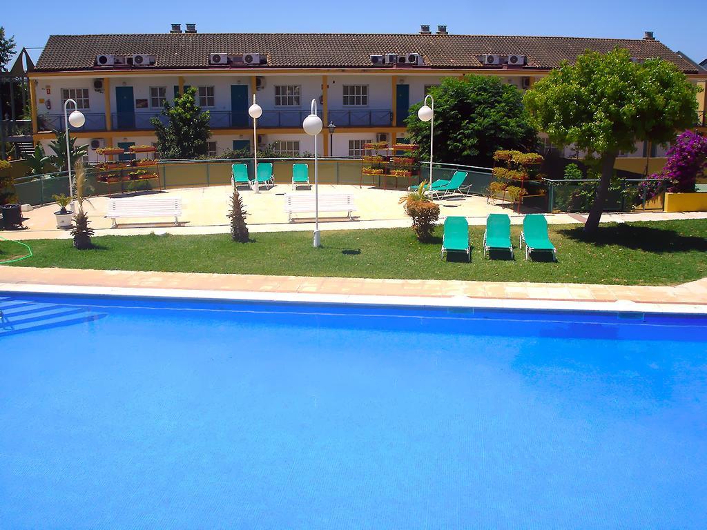 Hotel Jm Jardin De La Reina Guillena Luaran gambar